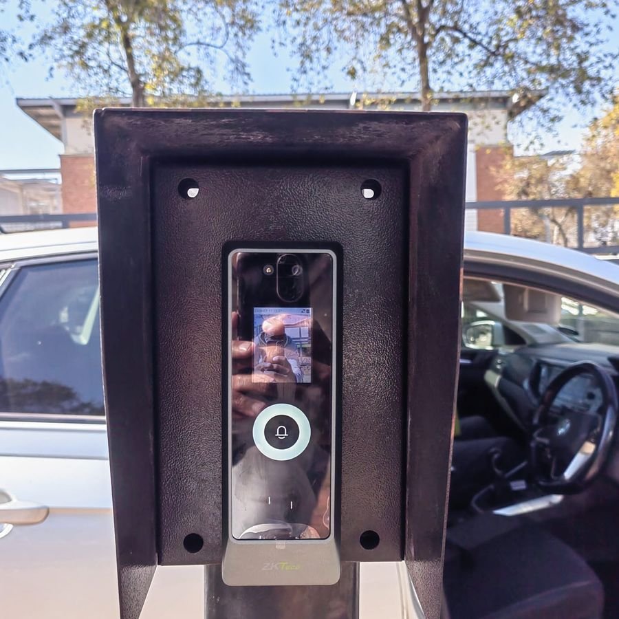 Video intercom gate station